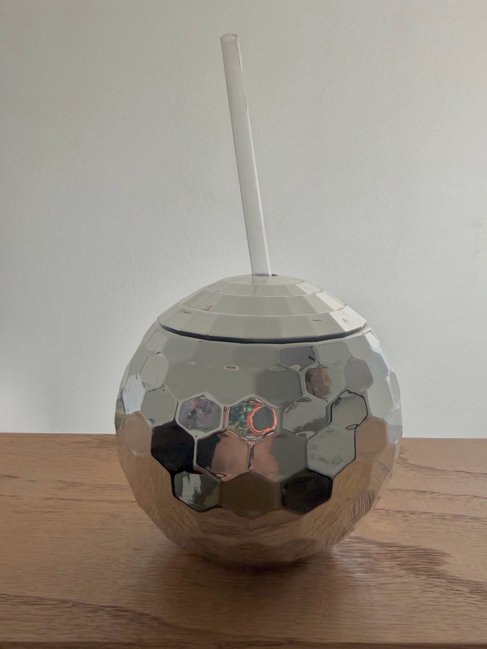 Silver Novelty Disco Ball 16oz Drink Tumbler Cup - Picture 2 of 4